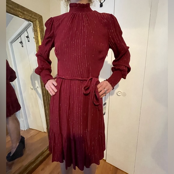 Tommy Hilfiger high collar cocktail or work dress. Delicate gold lines on Ruby - Picture 3 of 8